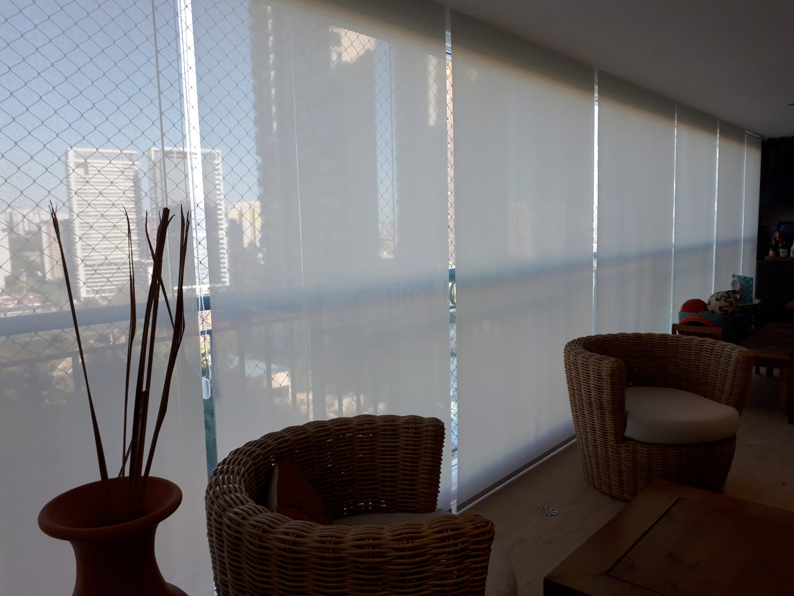 Cortinas Rolô e Romana