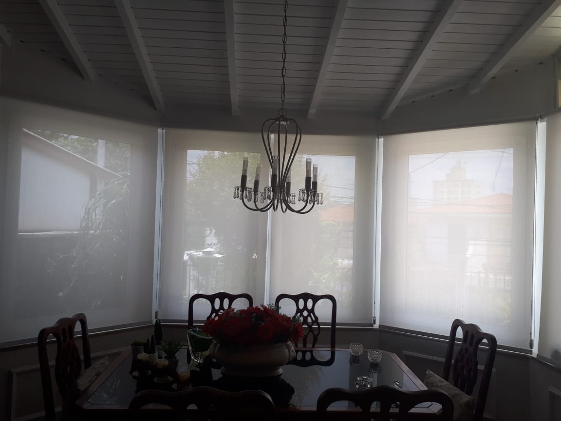 Cortinas Rolô e Romana